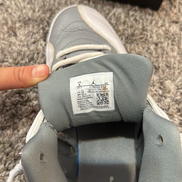 AIR JORDAN 12 RETRO stealth/white-cool grey size 8.5 - Picture 12 of 12